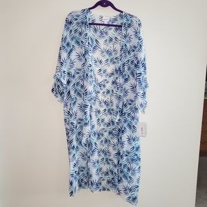 LuLaRoe Shirley White with Blue Floral XL